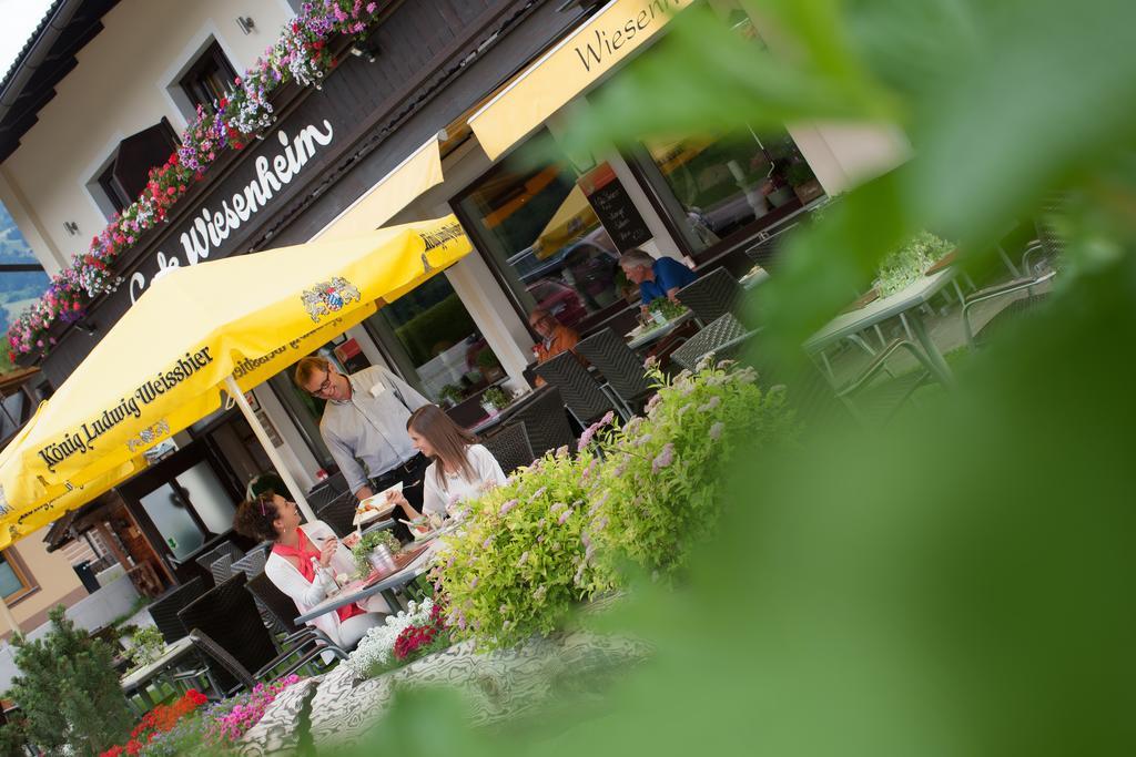 Restaurant Gaestehaus Wiesenheim Uderns Exteriér fotografie