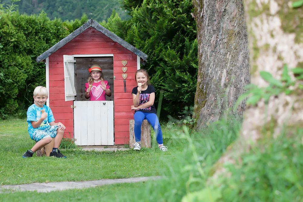 Restaurant Gaestehaus Wiesenheim Uderns Exteriér fotografie