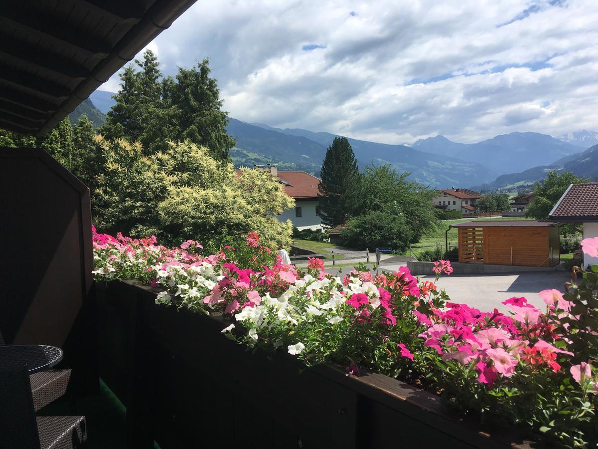 Hotel Restaurant Gaestehaus Wiesenheim Uderns Exteriér fotografie