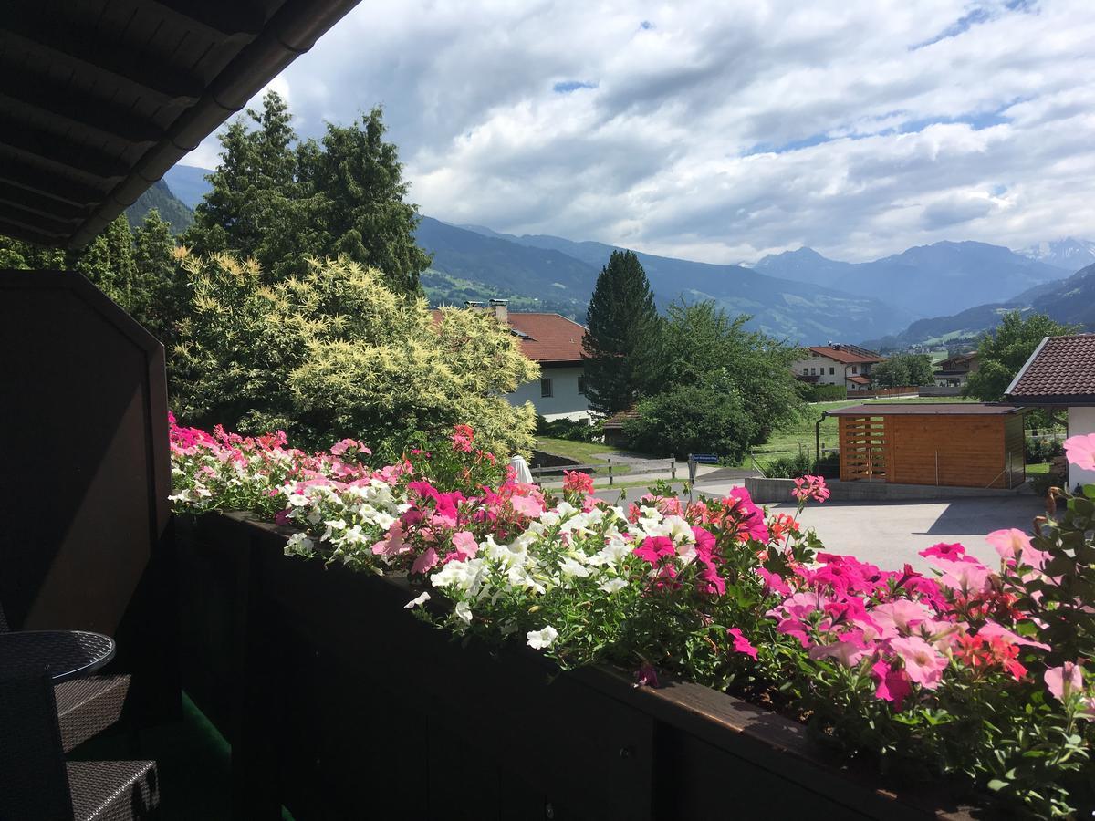 Restaurant Gaestehaus Wiesenheim Uderns Exteriér fotografie